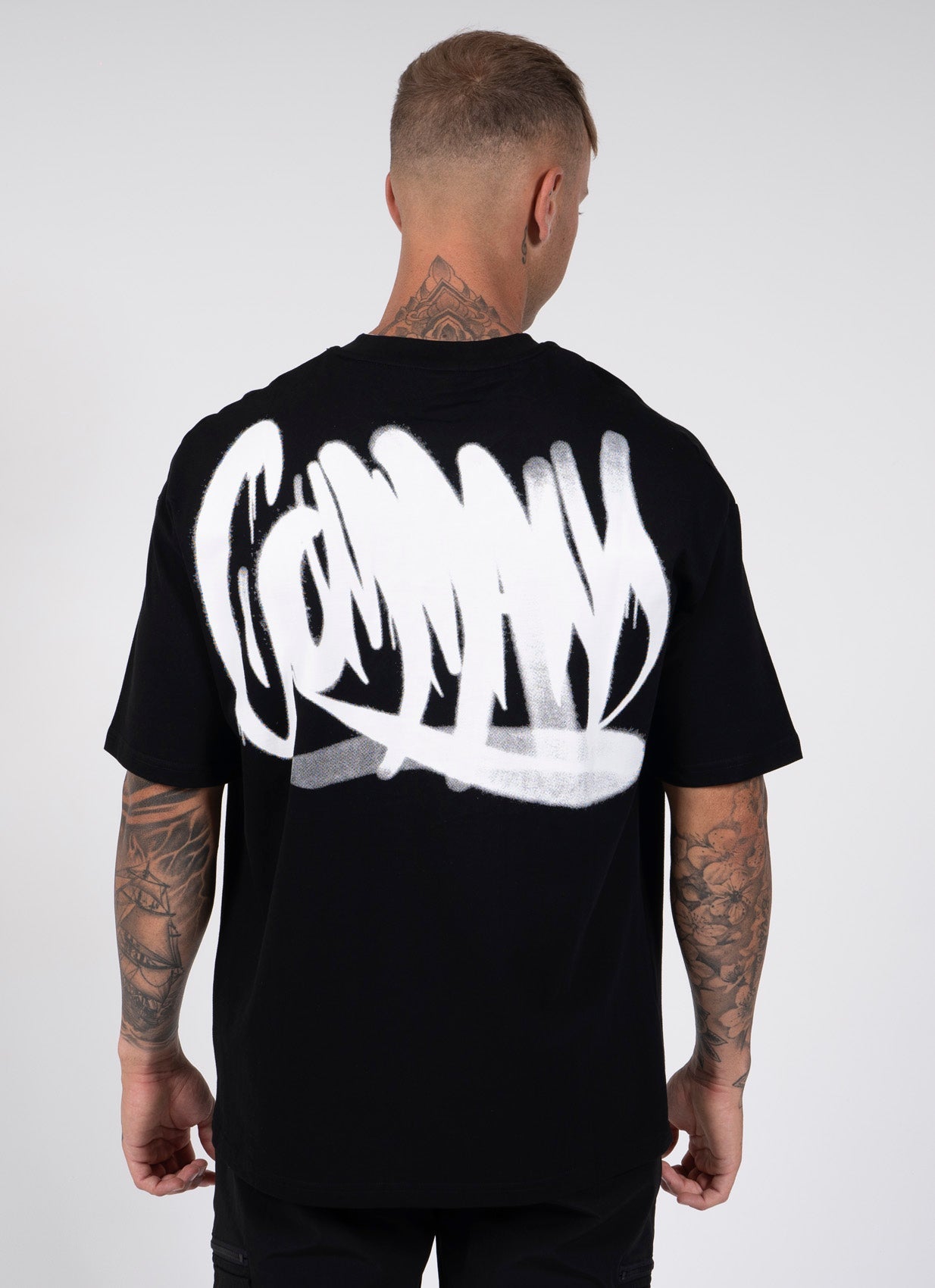 BLACK OVERSIZED STREET SPRAY T-SHIRT