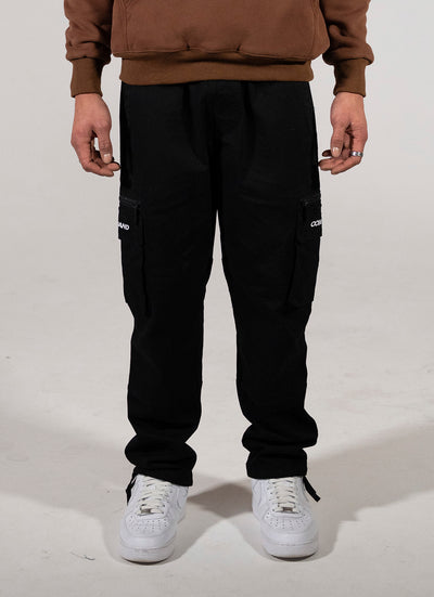 BLACK OVERSIZED CARGO PANTS